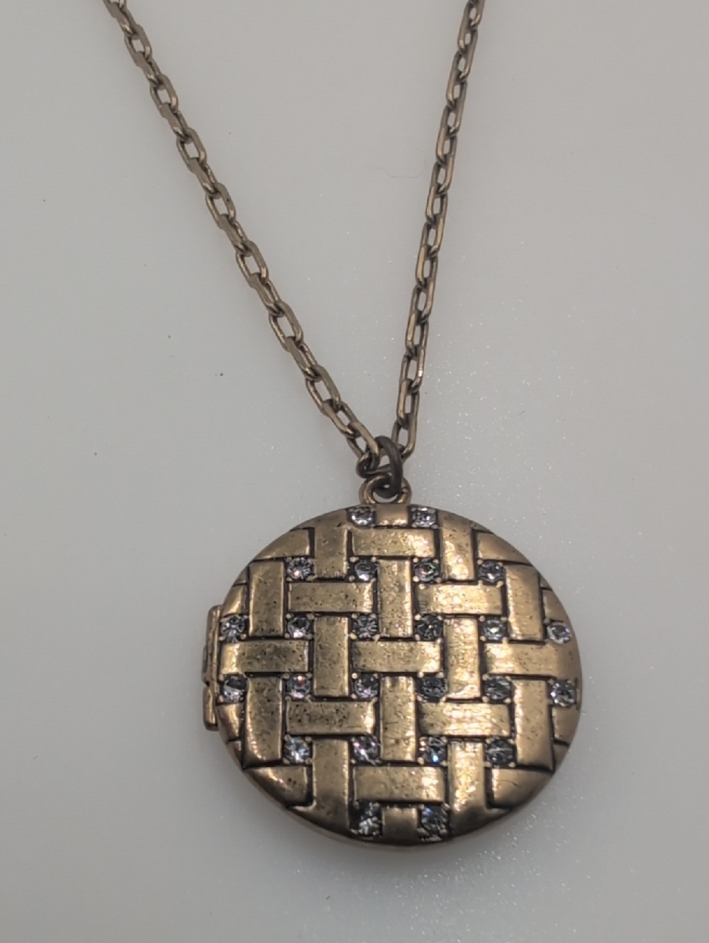 J. Crew Locket Gold Woven Pendant Paperclip Chain Necklace Jcd2